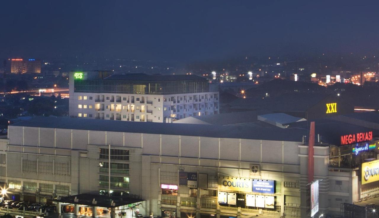 Hotel Santika Mega City Bekasi Exterior photo