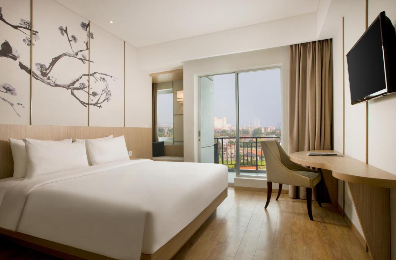 Hotel Santika Mega City Bekasi Exterior photo