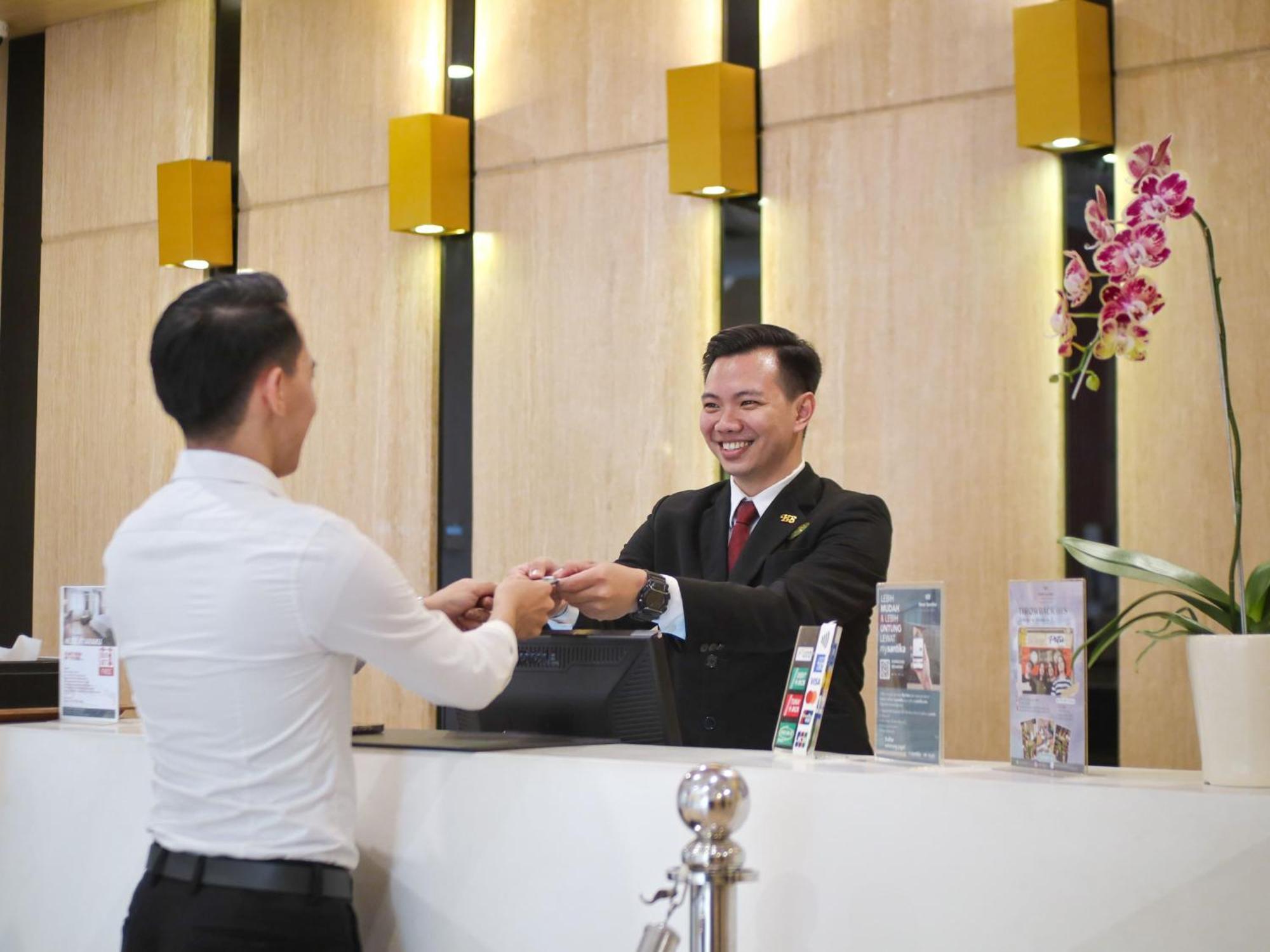 Hotel Santika Mega City Bekasi Exterior photo