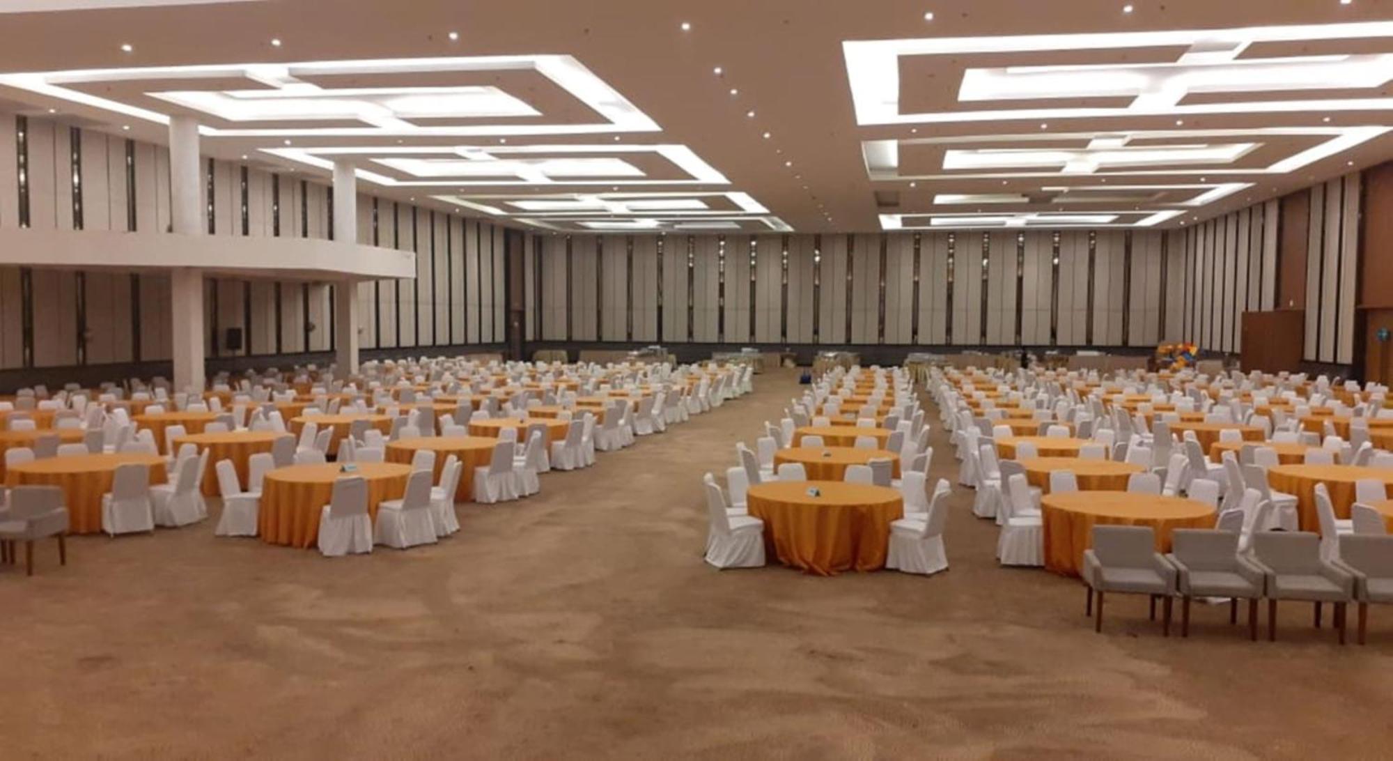 Hotel Santika Mega City Bekasi Exterior photo